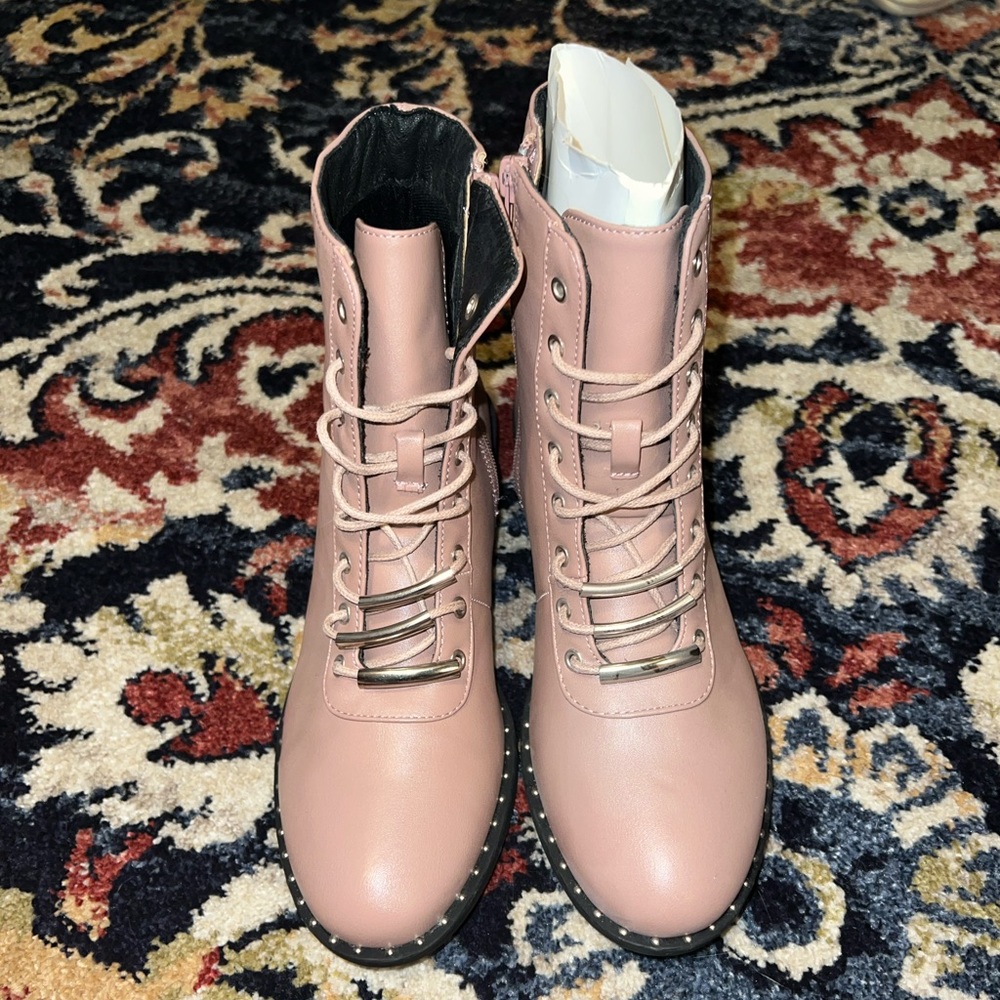 Pink/muave boots